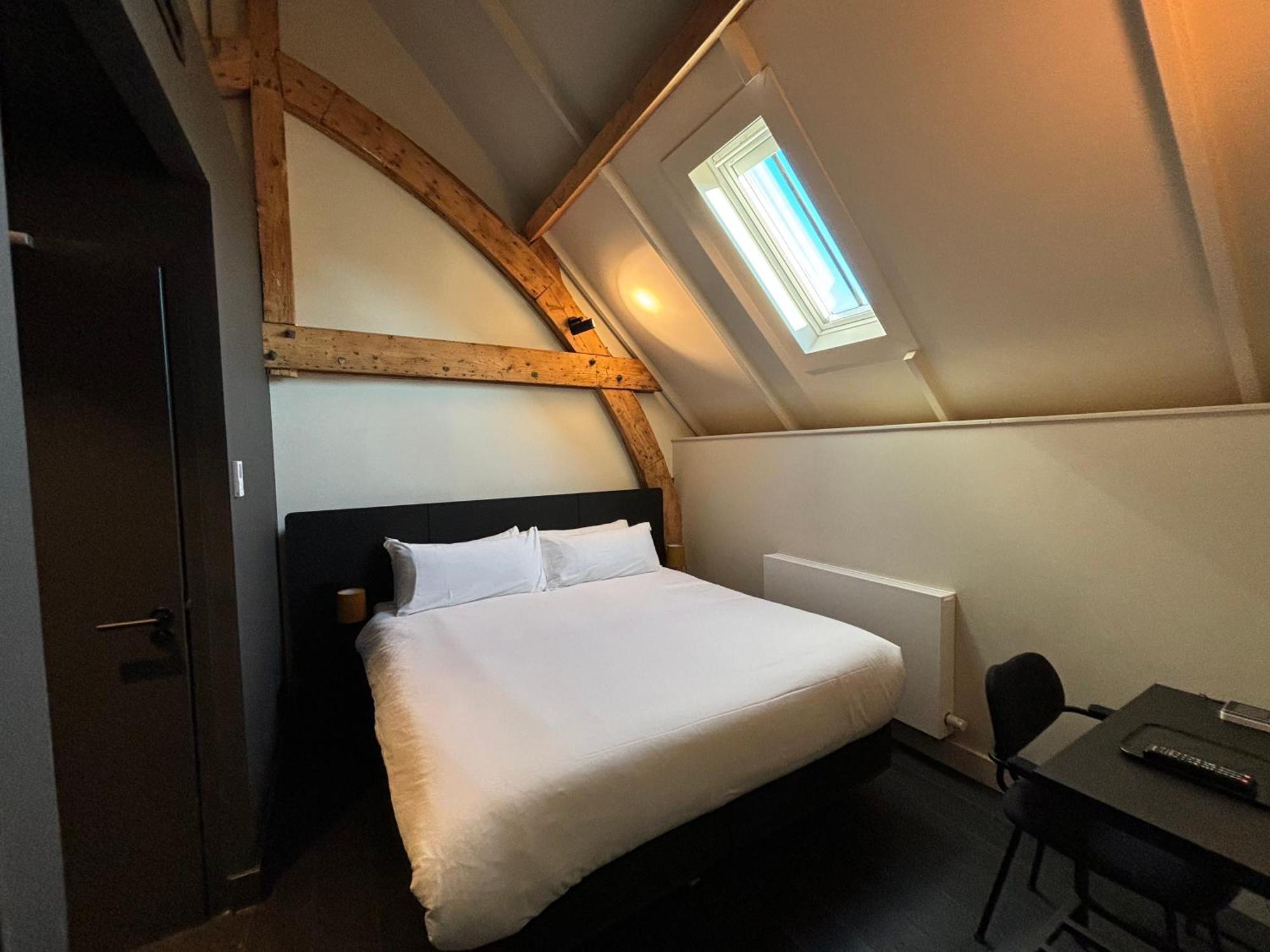 Hotel Kazerne Eindhoven Zimmer foto